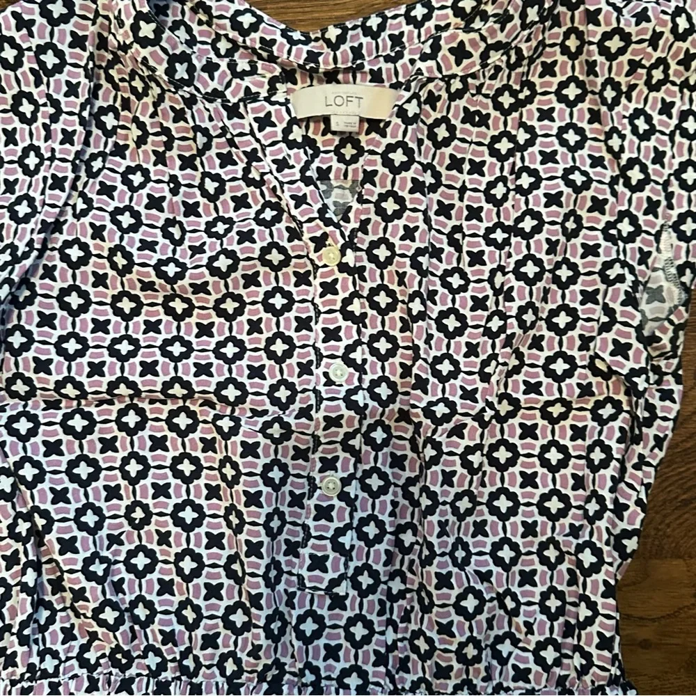 LOFT Sleeveless Patterned Purple & Blue Dress - Size Small - Picture 4 of 7